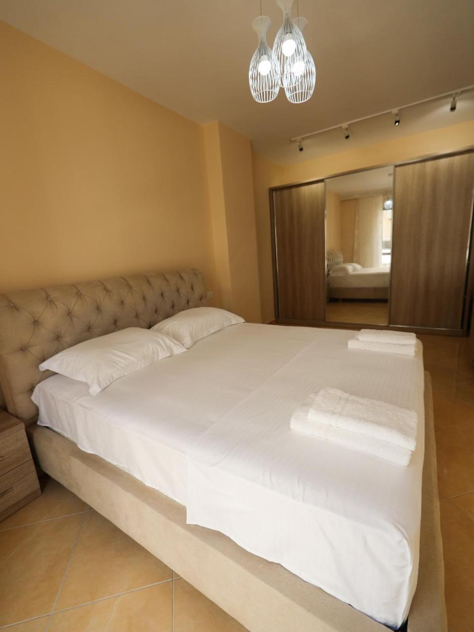 Sea View Apartments Durrës Eksteriør billede